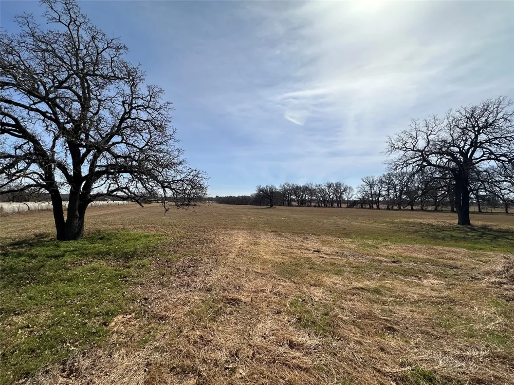 14 HCR 1431 Covington, TX 76636