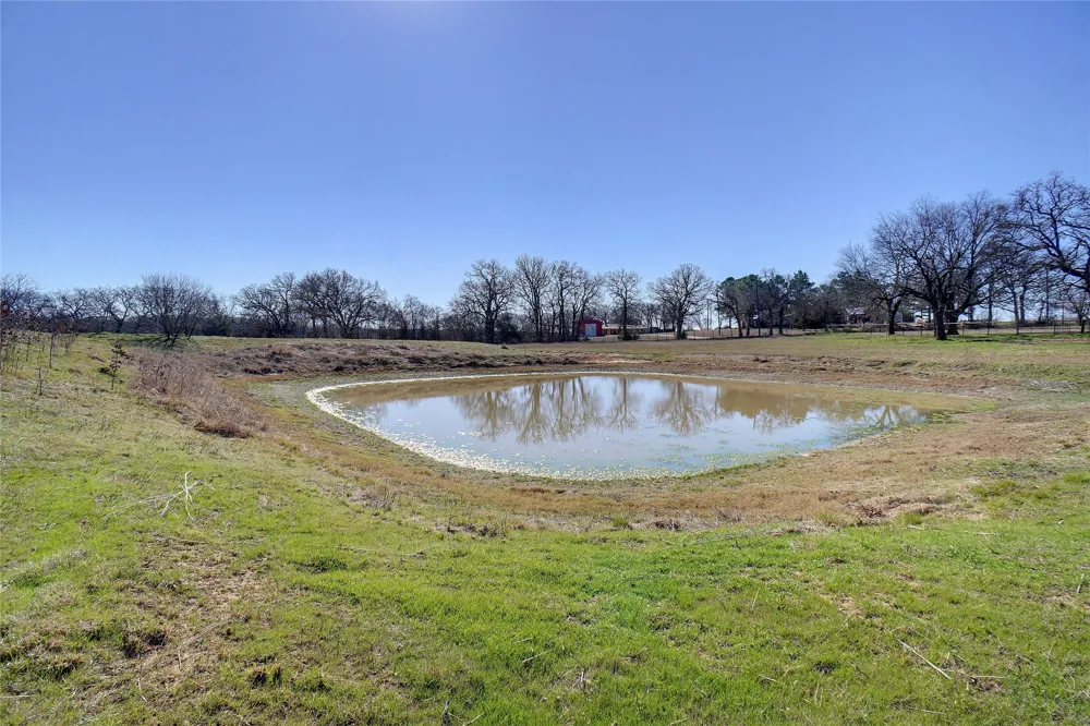 14 HCR 1431 Covington, TX 76636