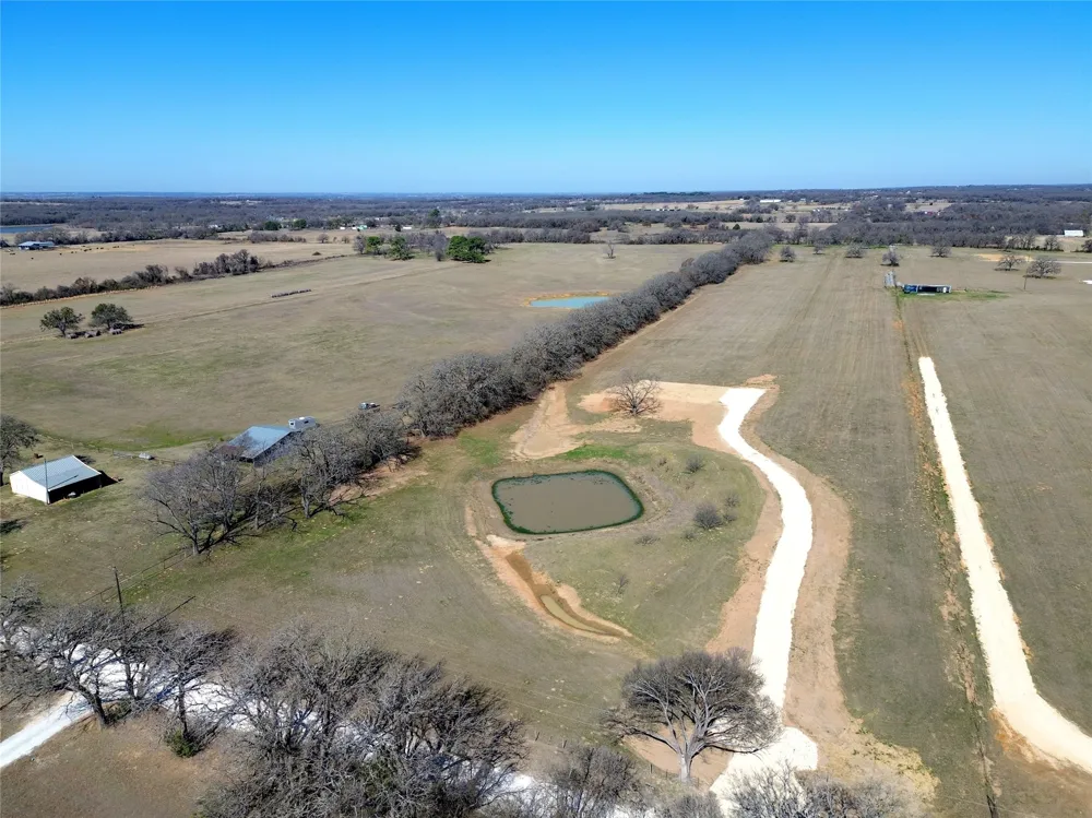 14 HCR 1431 Covington, TX 76636