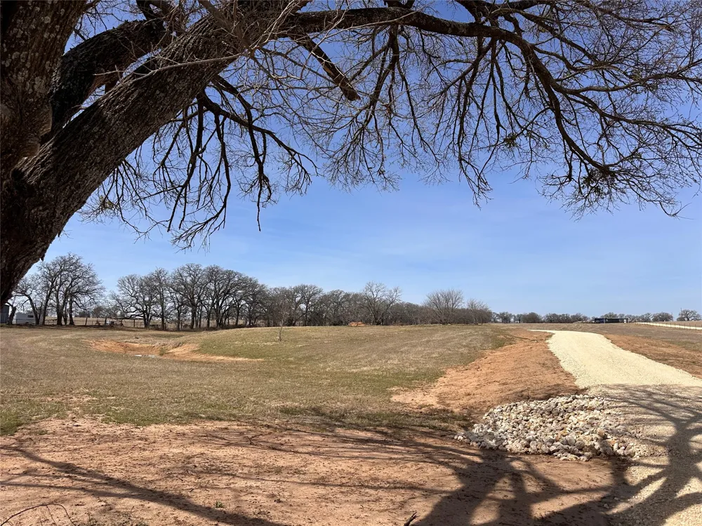 14 HCR 1431 Covington, TX 76636