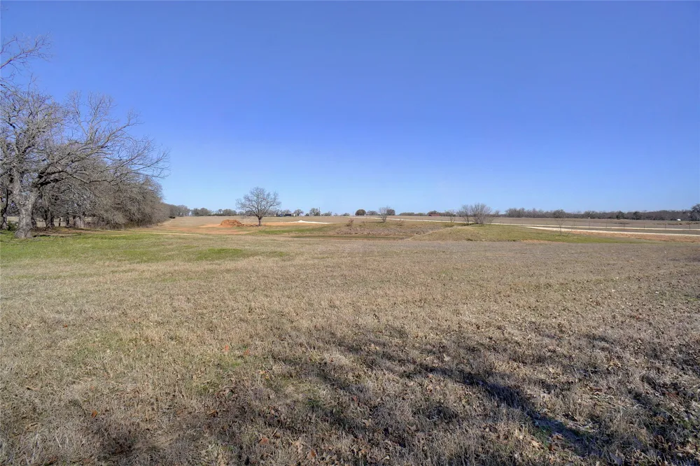 14 HCR 1431 Covington, TX 76636