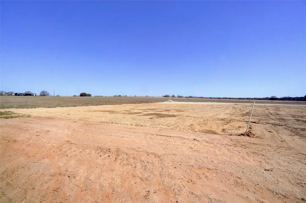 14 HCR 1431 Covington, TX 76636