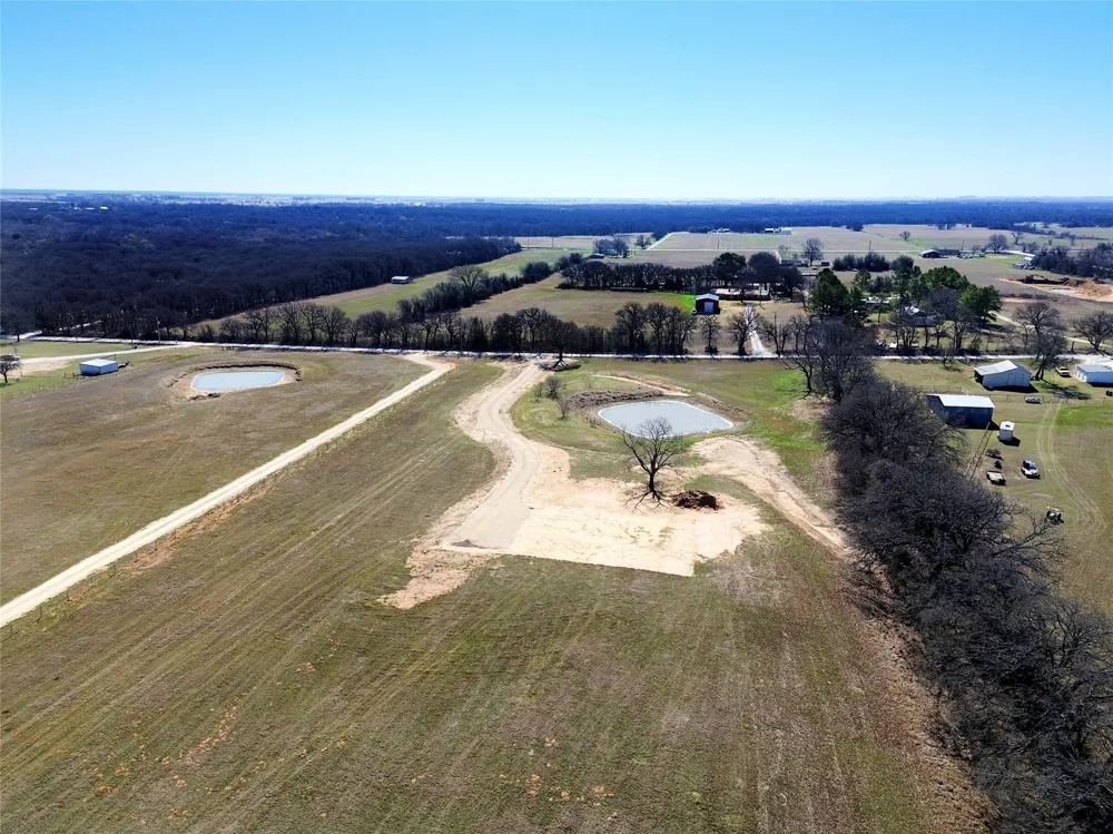 14 HCR 1431 Covington, TX 76636