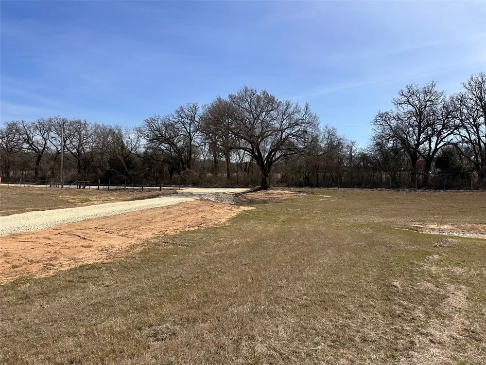 14 HCR 1431 Covington, TX 76636