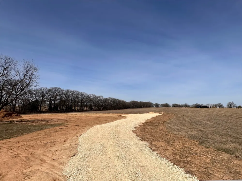14 HCR 1431 Covington, TX 76636