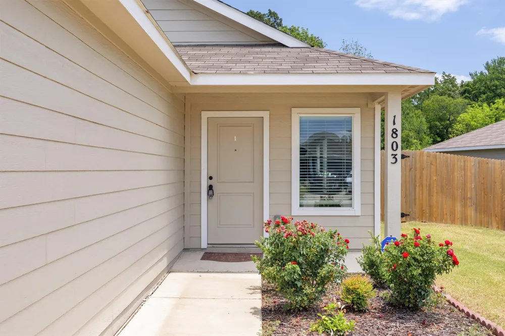 1803 Temper Lane Dallas, TX 75253