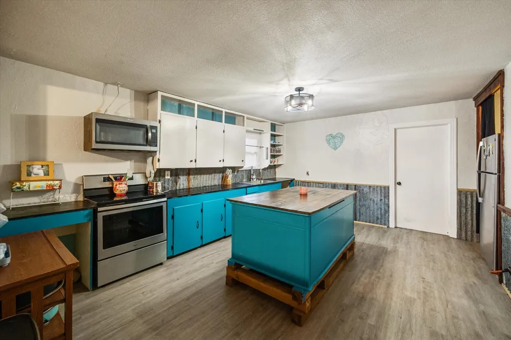 101 S Runnels Avenue Streetman, TX 75859