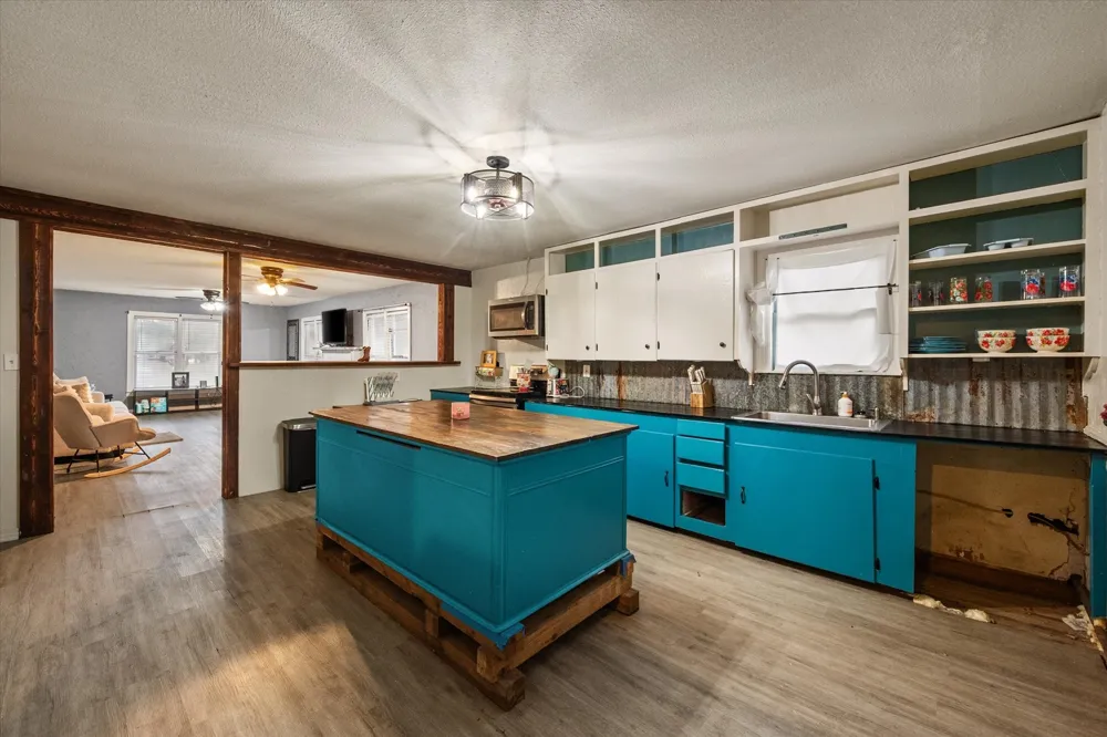101 S Runnels Avenue Streetman, TX 75859
