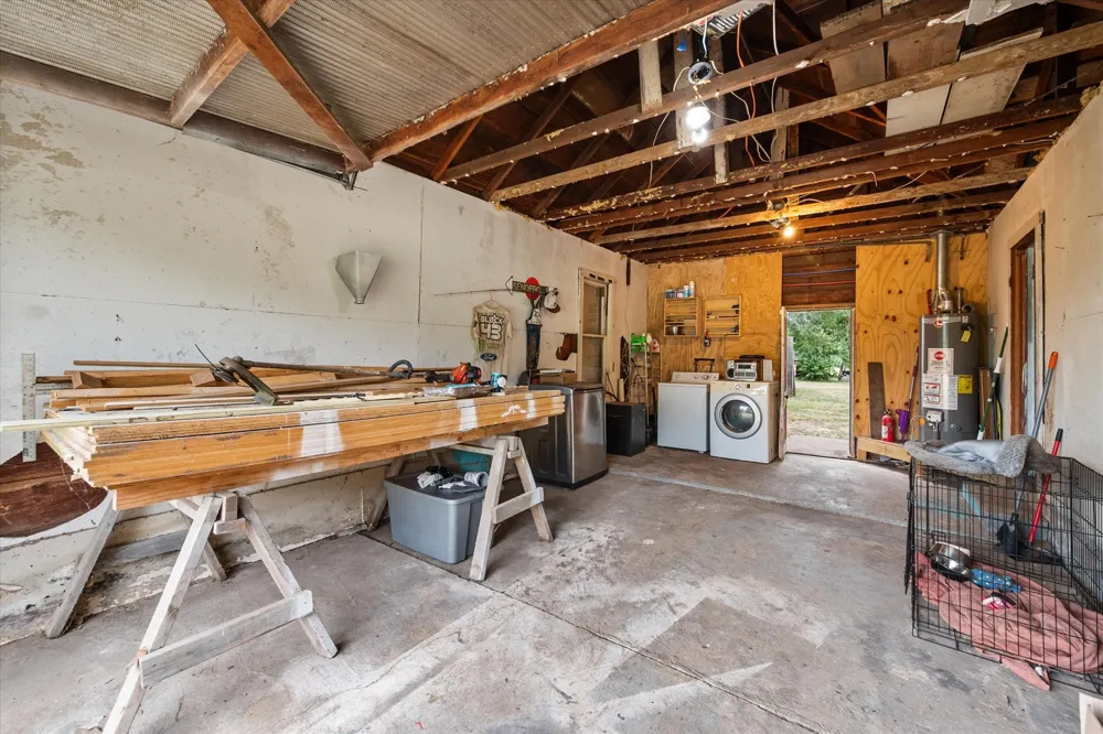 101 S Runnels Avenue Streetman, TX 75859