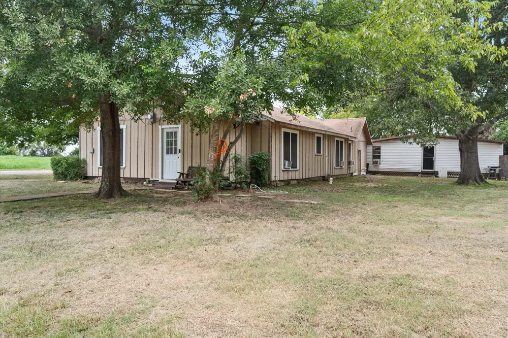 101 S Runnels Avenue Streetman, TX 75859