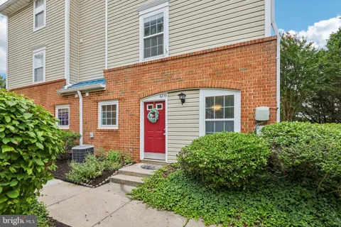 6233 SANDPIPER COURT #1