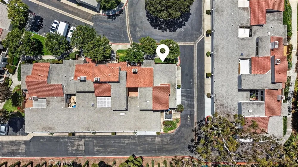 104 Navarre Irvine, CA 92612