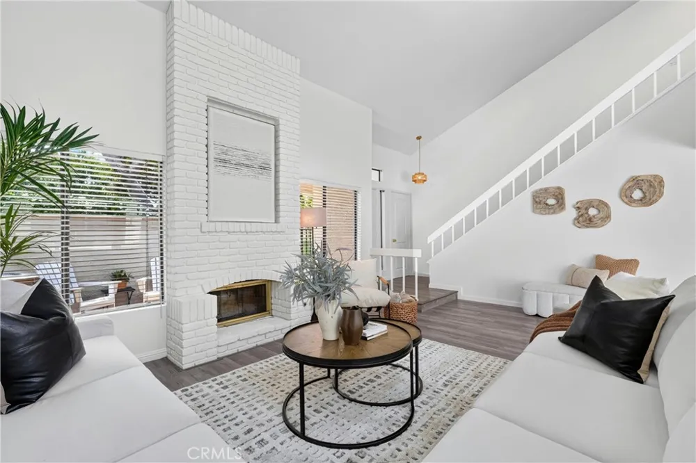 104 Navarre Irvine, CA 92612