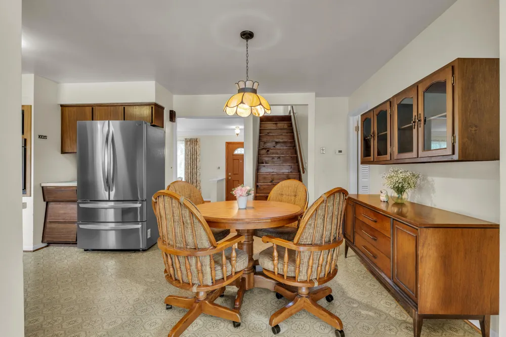 30431 Avon Court Westland, MI 48185