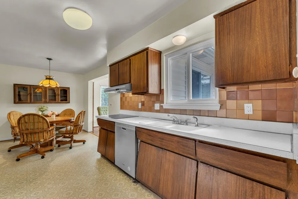 30431 Avon Court Westland, MI 48185