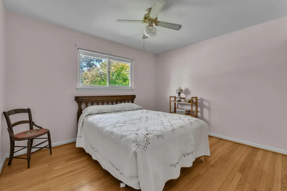 30431 Avon Court Westland, MI 48185