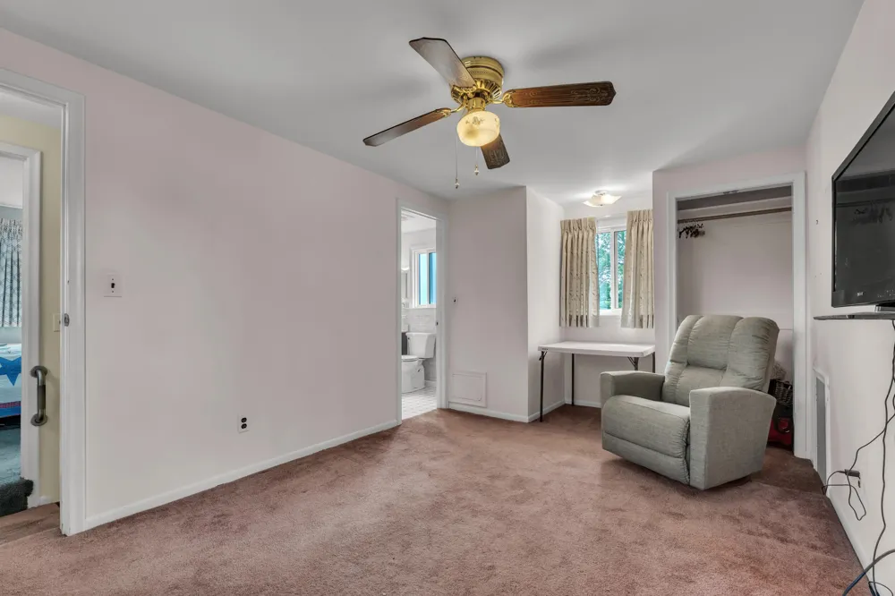 30431 Avon Court Westland, MI 48185
