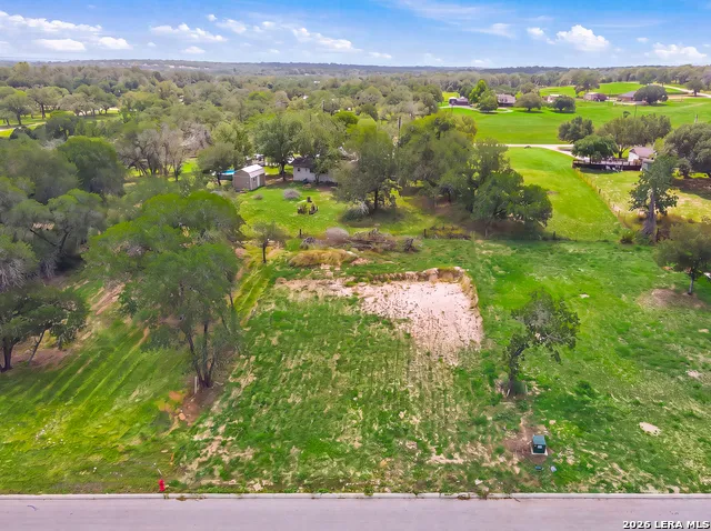 165 Ash Parkway La Vernia, TX 78121
