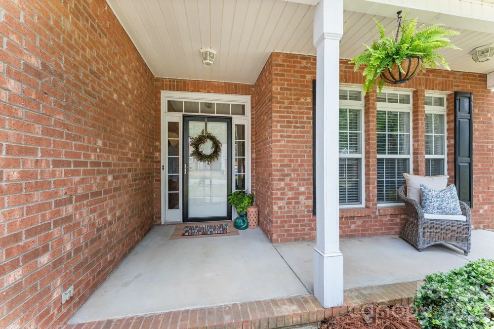 1900 Austin Place Lane Winston Salem, NC 27127