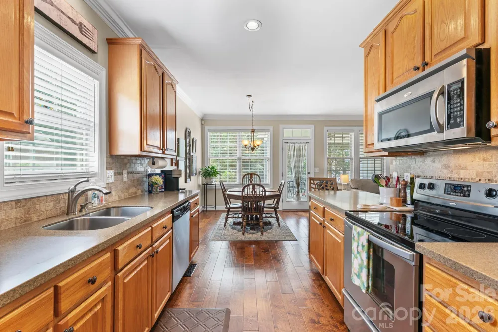 1900 Austin Place Lane Winston Salem, NC 27127