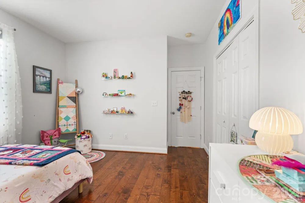 1900 Austin Place Lane Winston Salem, NC 27127