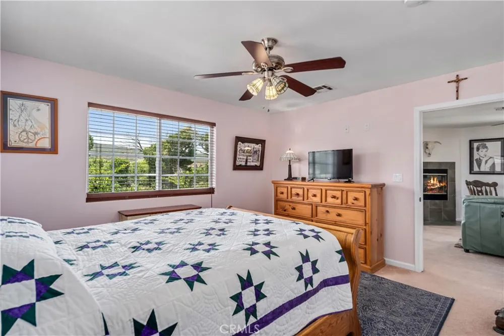 14977 Elizabeth Lake Rd Lake Elizabeth, CA 93532