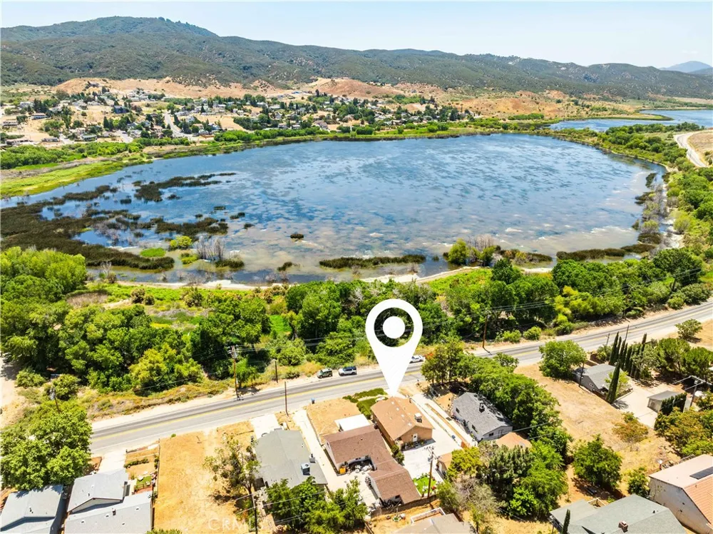 14977 Elizabeth Lake Rd Lake Elizabeth, CA 93532