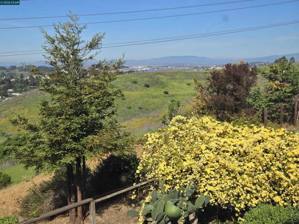 116 Bayhurst Dr Vallejo, CA 94591
