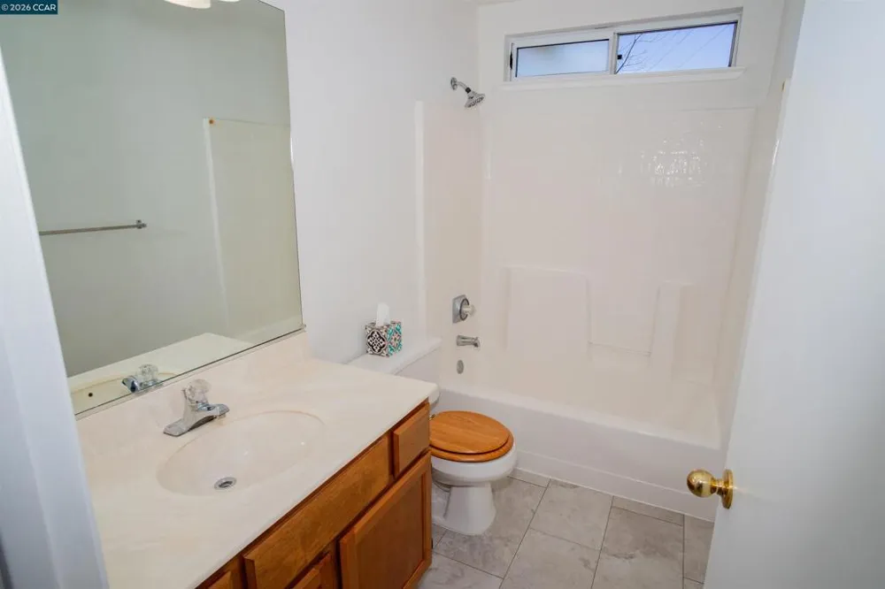 116 Bayhurst Dr Vallejo, CA 94591