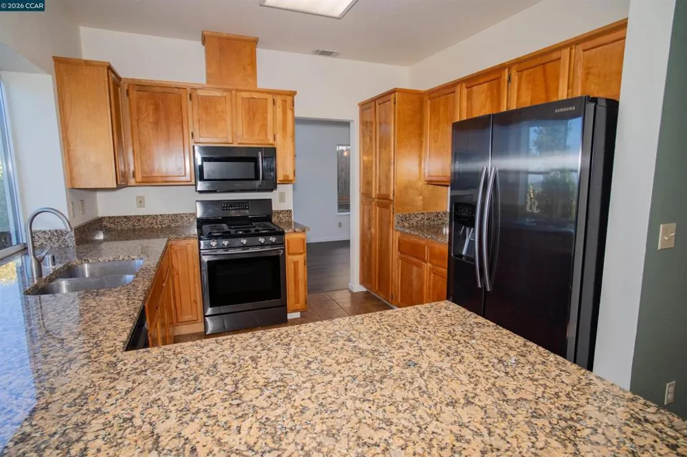 116 Bayhurst Dr Vallejo, CA 94591