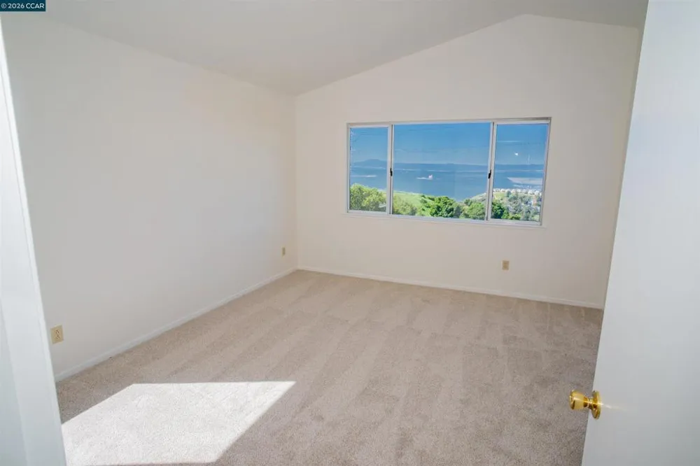 116 Bayhurst Dr Vallejo, CA 94591