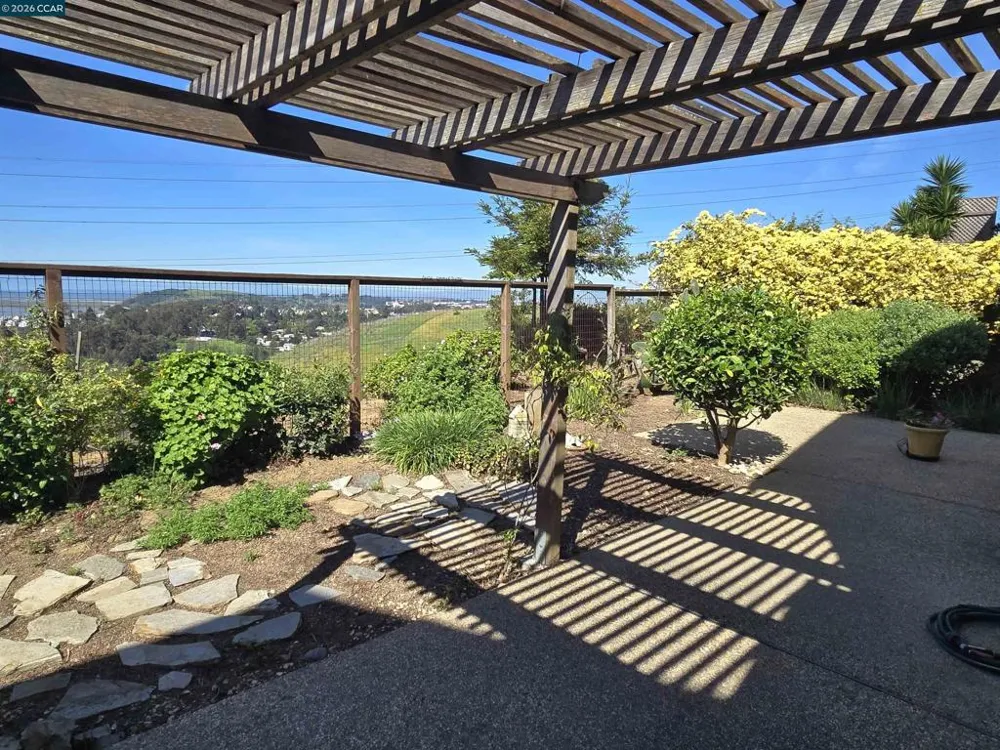 116 Bayhurst Dr Vallejo, CA 94591