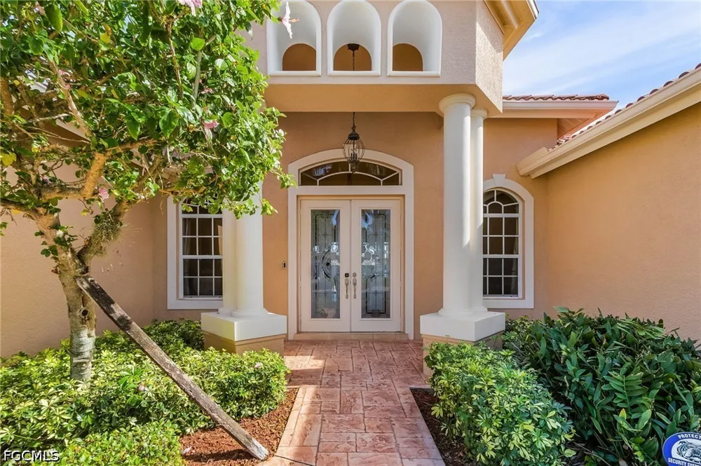 SE 18th Avenue Cape Coral, FL 33904