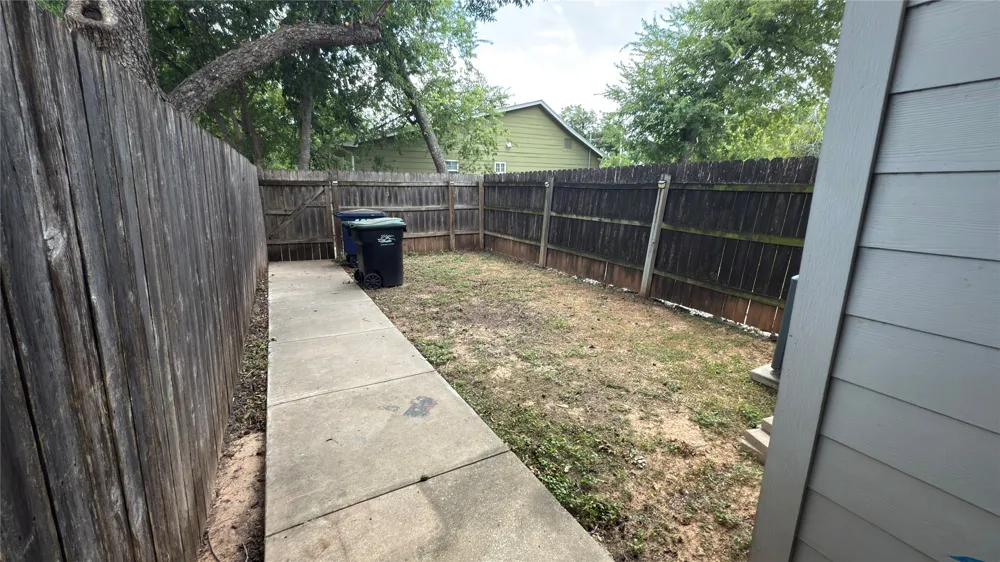 400 West Street #B Hutto, TX 78634