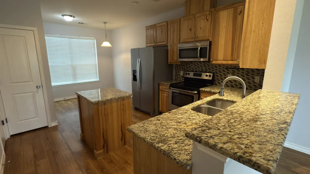 400 West Street #B Hutto, TX 78634