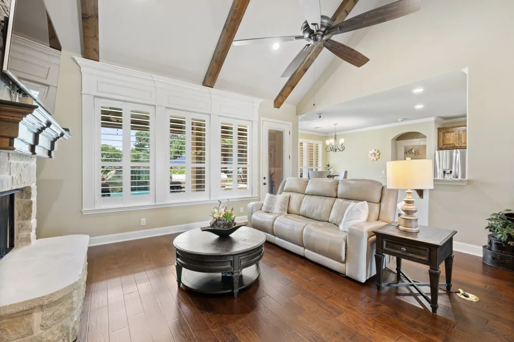 1104 Catalina Bay Boulevard Granbury, TX 76048