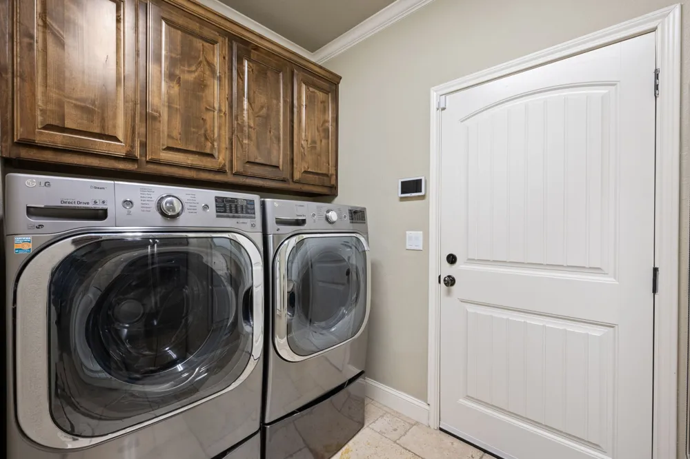 1104 Catalina Bay Boulevard Granbury, TX 76048