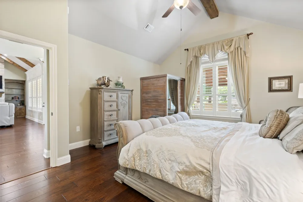 1104 Catalina Bay Boulevard Granbury, TX 76048