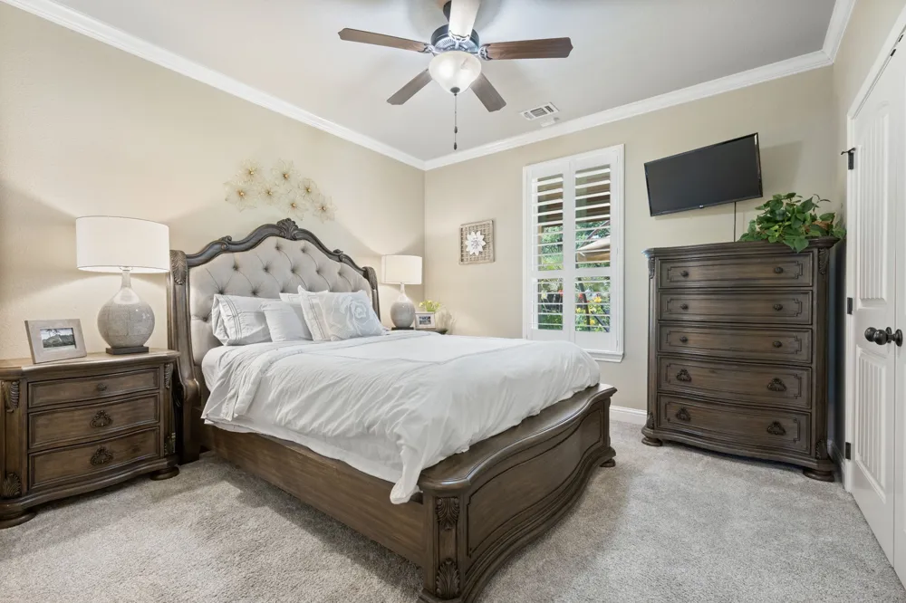 1104 Catalina Bay Boulevard Granbury, TX 76048