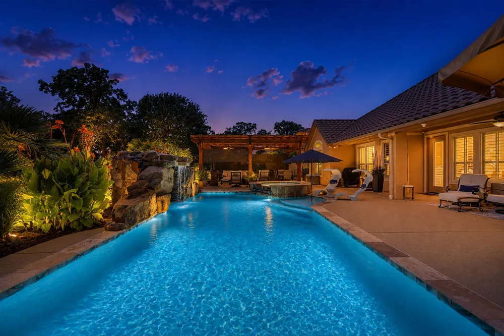 1104 Catalina Bay Boulevard Granbury, TX 76048
