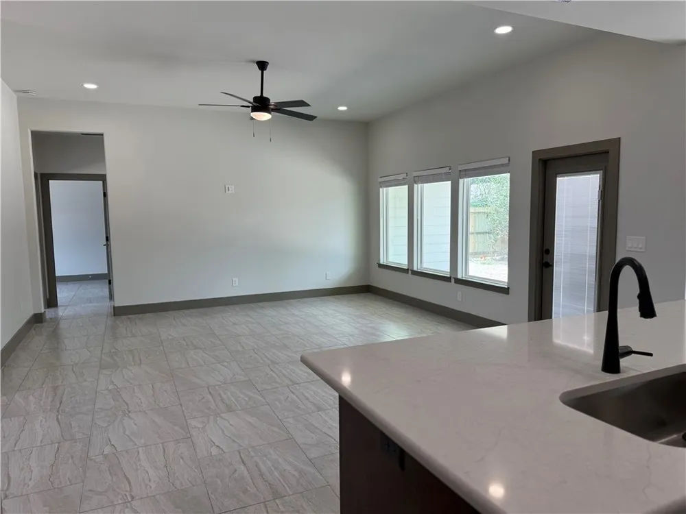 3805 Willow Weep Drive Corpus Christi, TX 78410