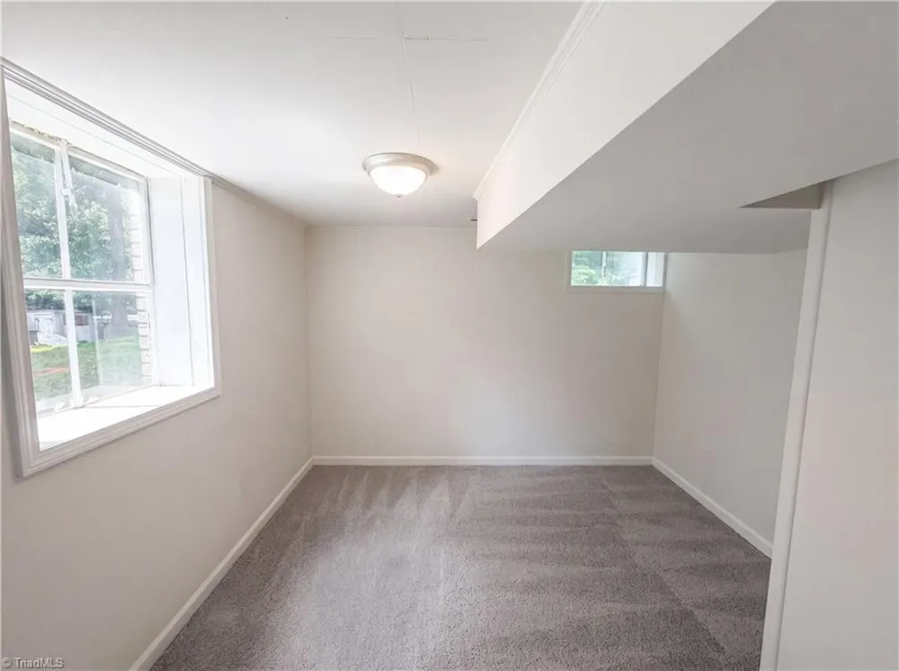 5025 Forbush Road East Bend, NC 27018