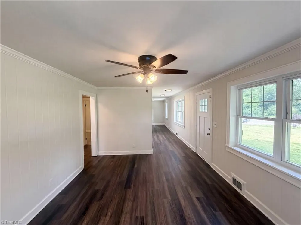 5025 Forbush Road East Bend, NC 27018