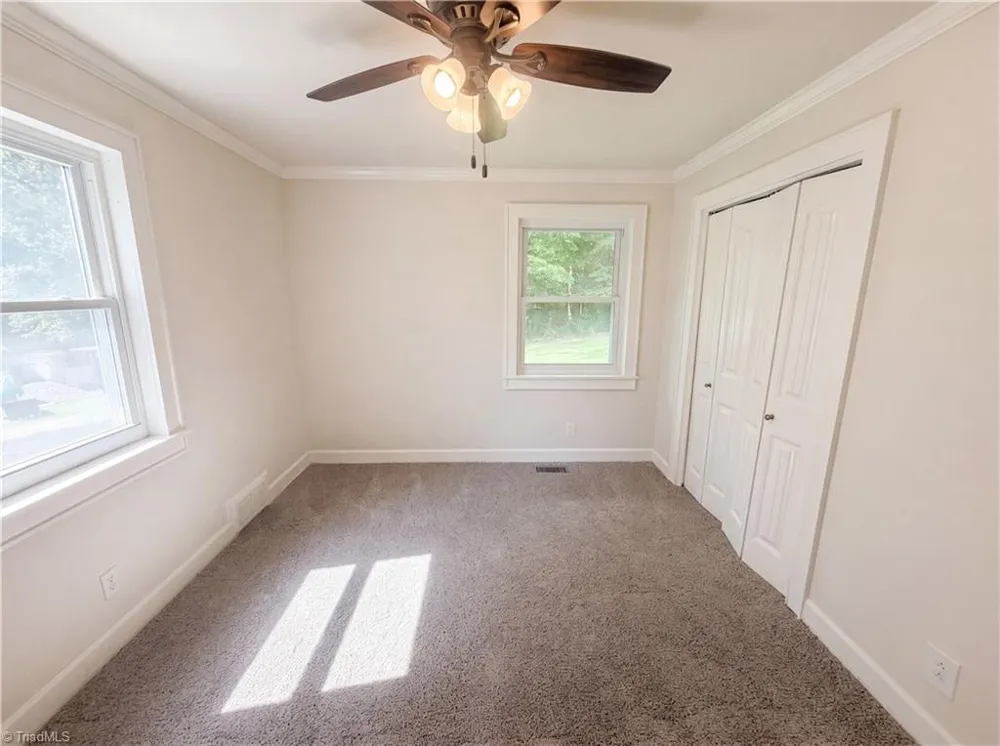 5025 Forbush Road East Bend, NC 27018