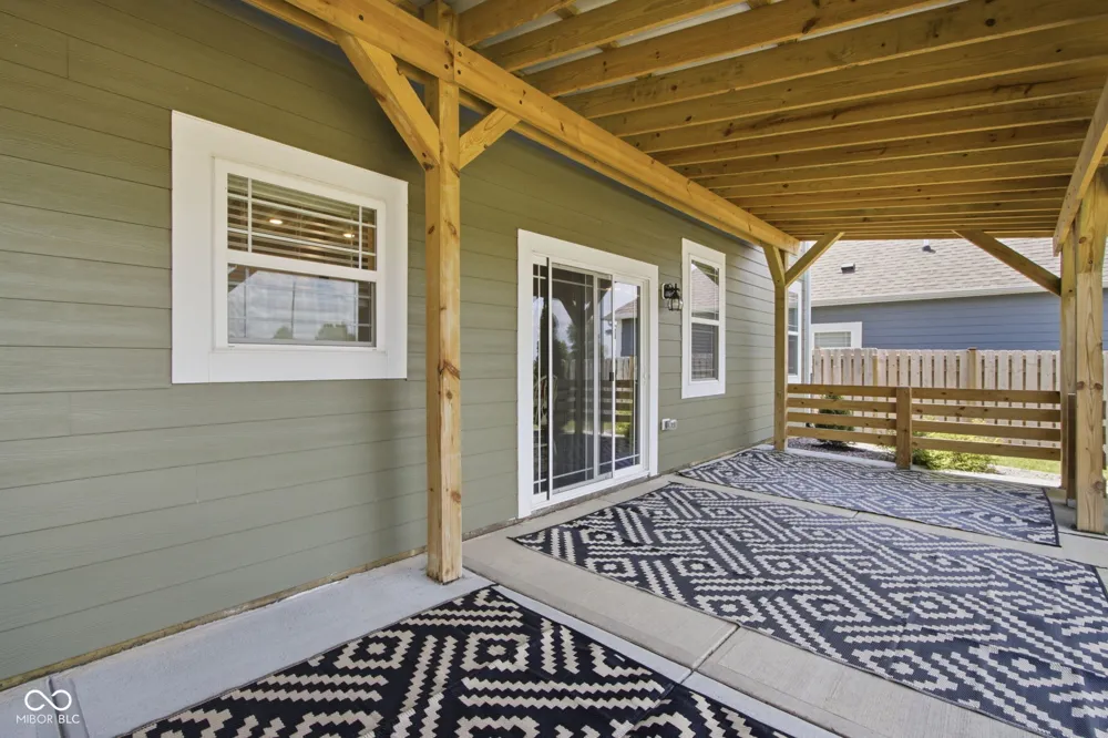 232 Waterford Lane Pendleton, IN 46064