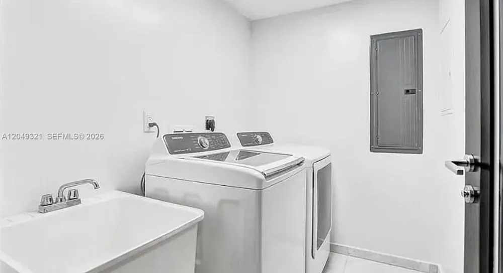 3101 S Ocean Dr #1406 Hollywood, FL 33019