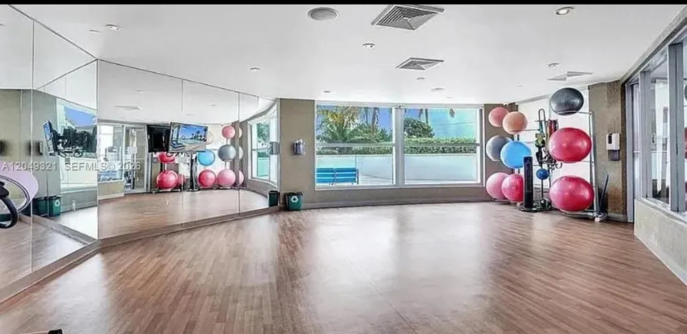 3101 S Ocean Dr #1406 Hollywood, FL 33019