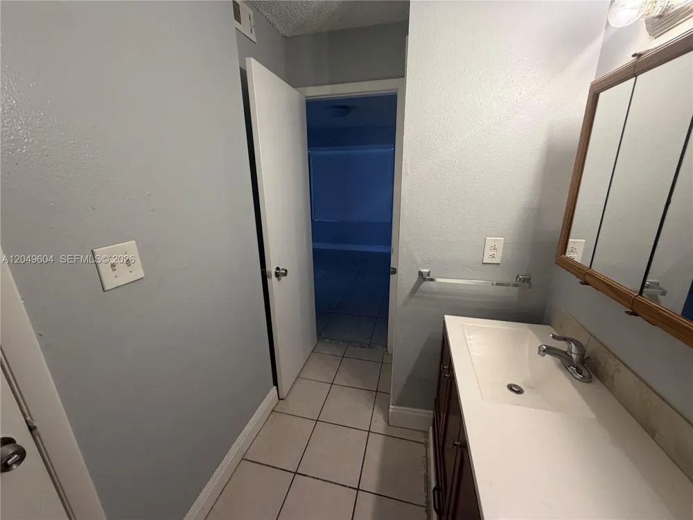 15560 SW 104th TER #611 Miami, FL 33196