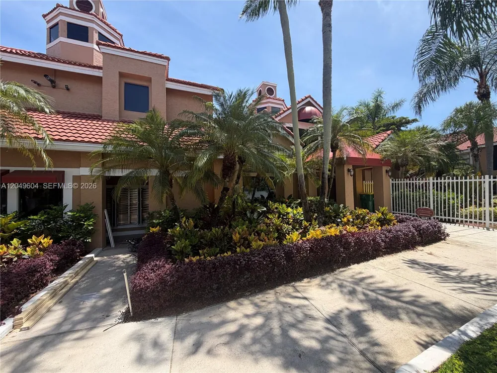 15560 SW 104th TER #611 Miami, FL 33196