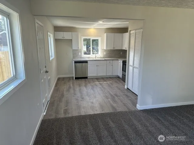 210 24Th Avenue Longview, WA 98632